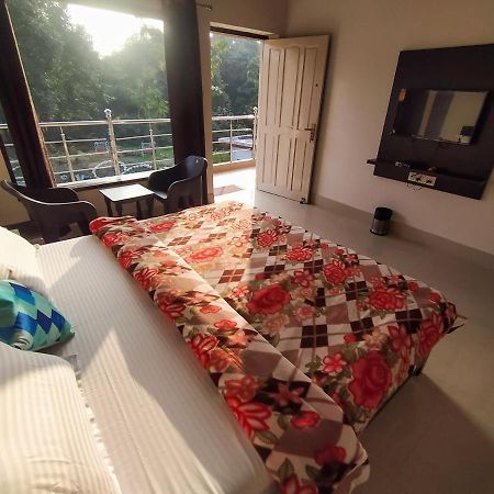 Anugraha Homestay Рамнагар Экстерьер фото