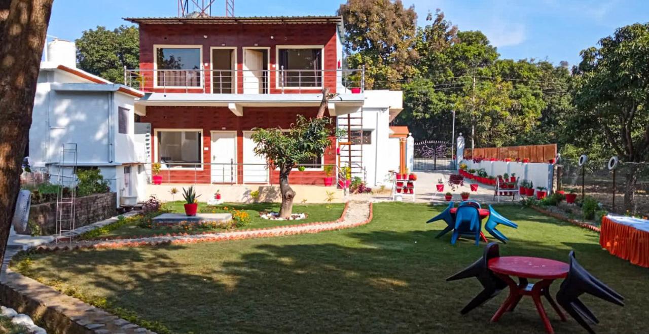 Anugraha Homestay Рамнагар Экстерьер фото